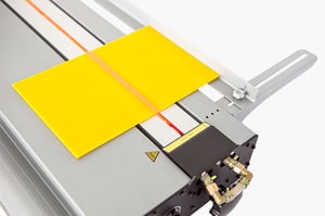 Μηχάνημα για διαμόρφωση και λύγισμα plexiglass