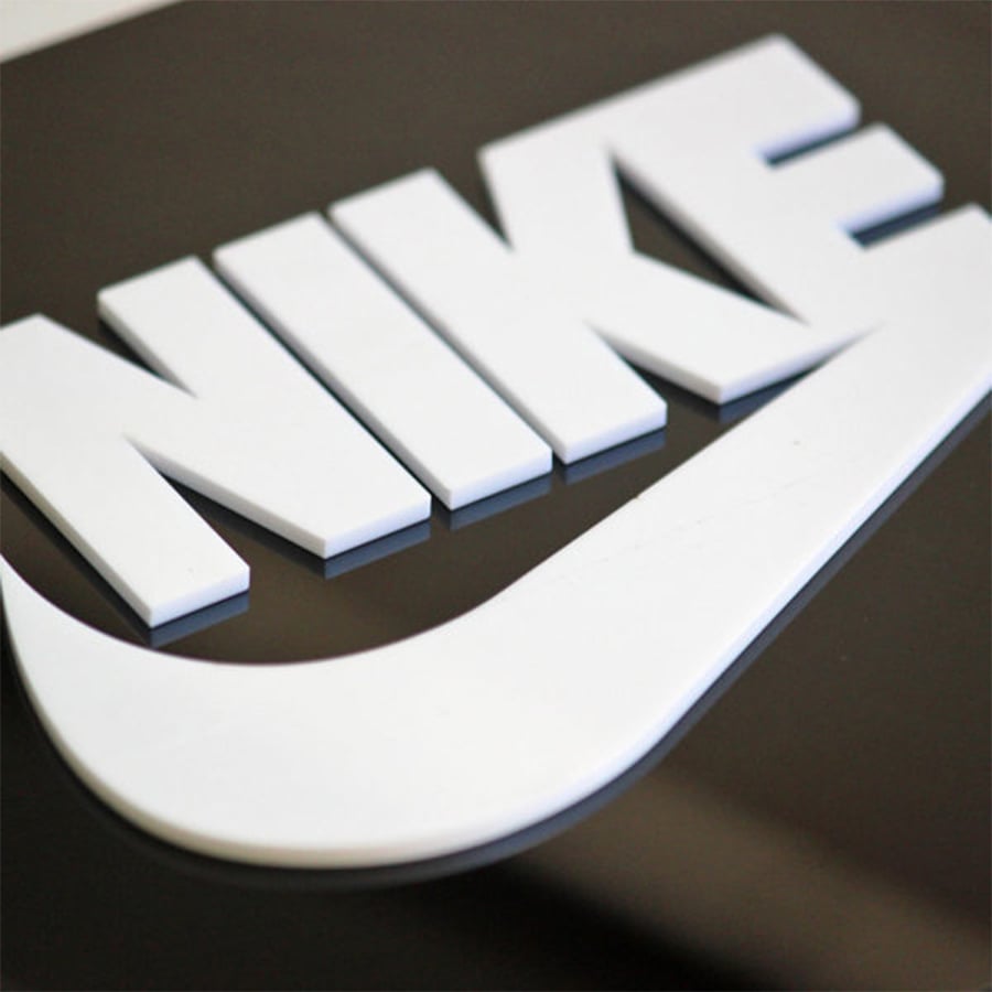 Κοπή Χάραξη Ακρυλικού Plexiglass με Laser CO2