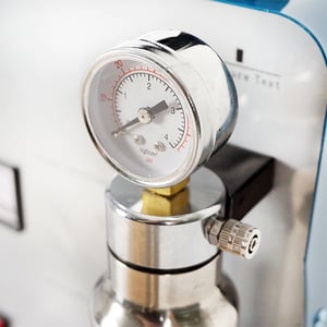 Γυαλιστικό πλεξιγκλάς. Μηχάνημα για γυάλισμα άκρων ακρυλικών και μεθακρυλικών φύλλων