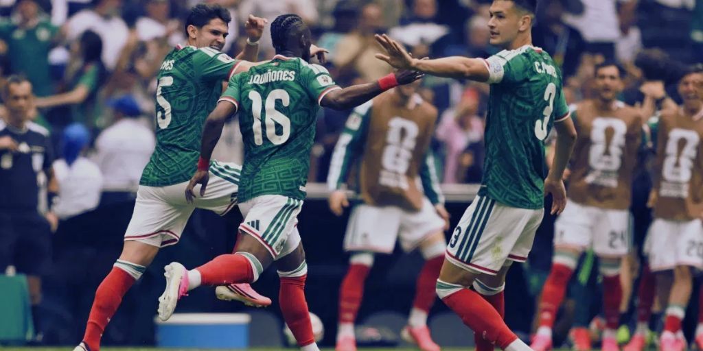 Julian Quiñones and teammates cekebrating at the 2026 World Cup