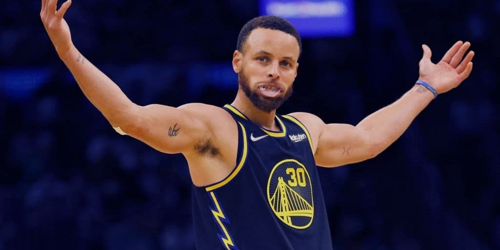 Step Curry Celebrating