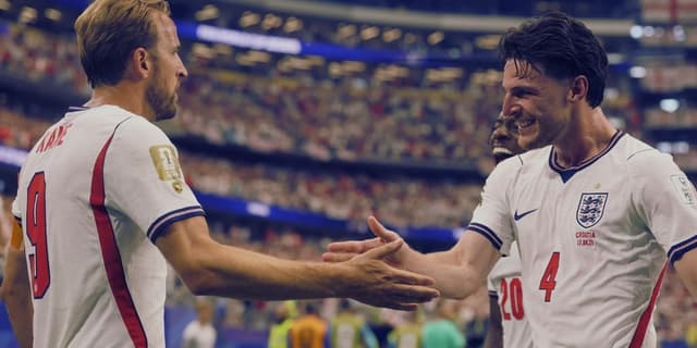 Harry Kane and Declan Rice World Cup celebration