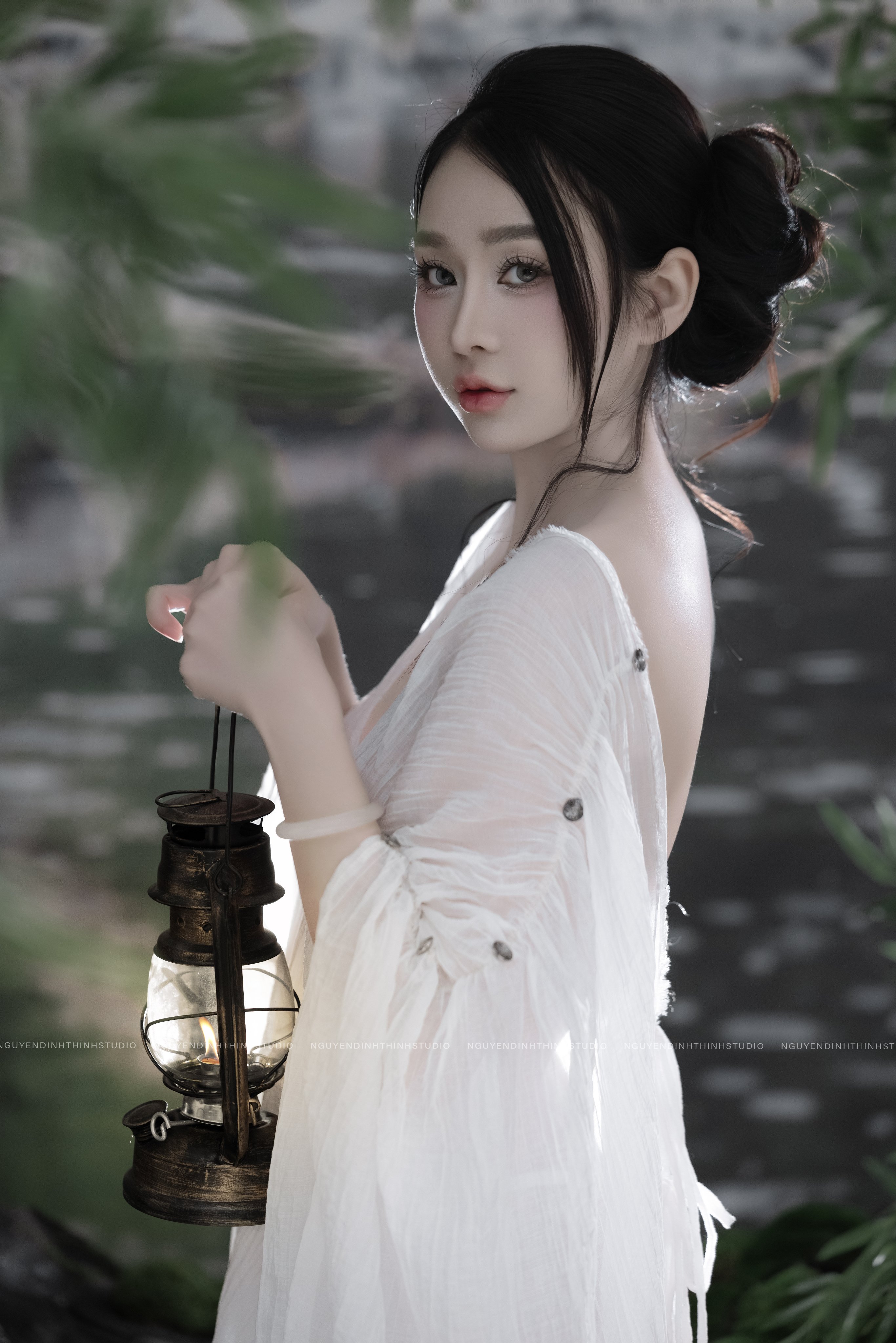 Nàng thơ trong rừng / muse in the forest