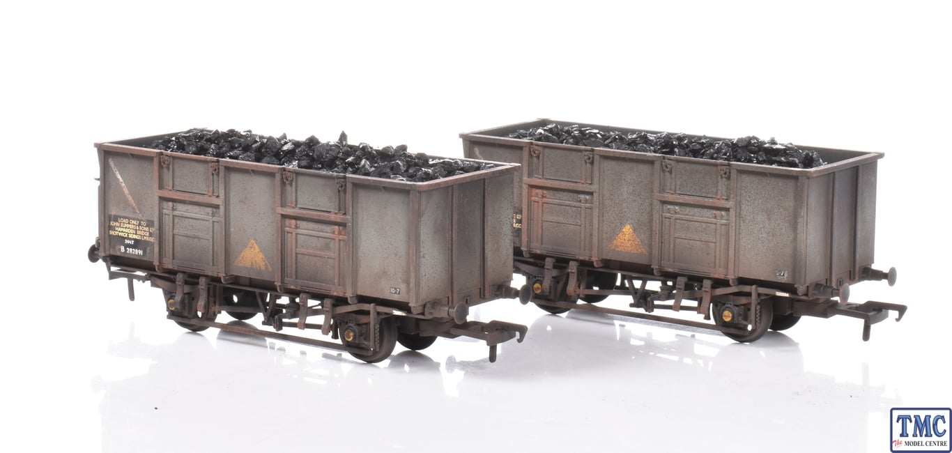 38 929Z Bachmann OO Gauge BR 24.5T Mineral Wagons B282904 B282891 BR Grey Coal Load and Deluxe Weathered by TMC