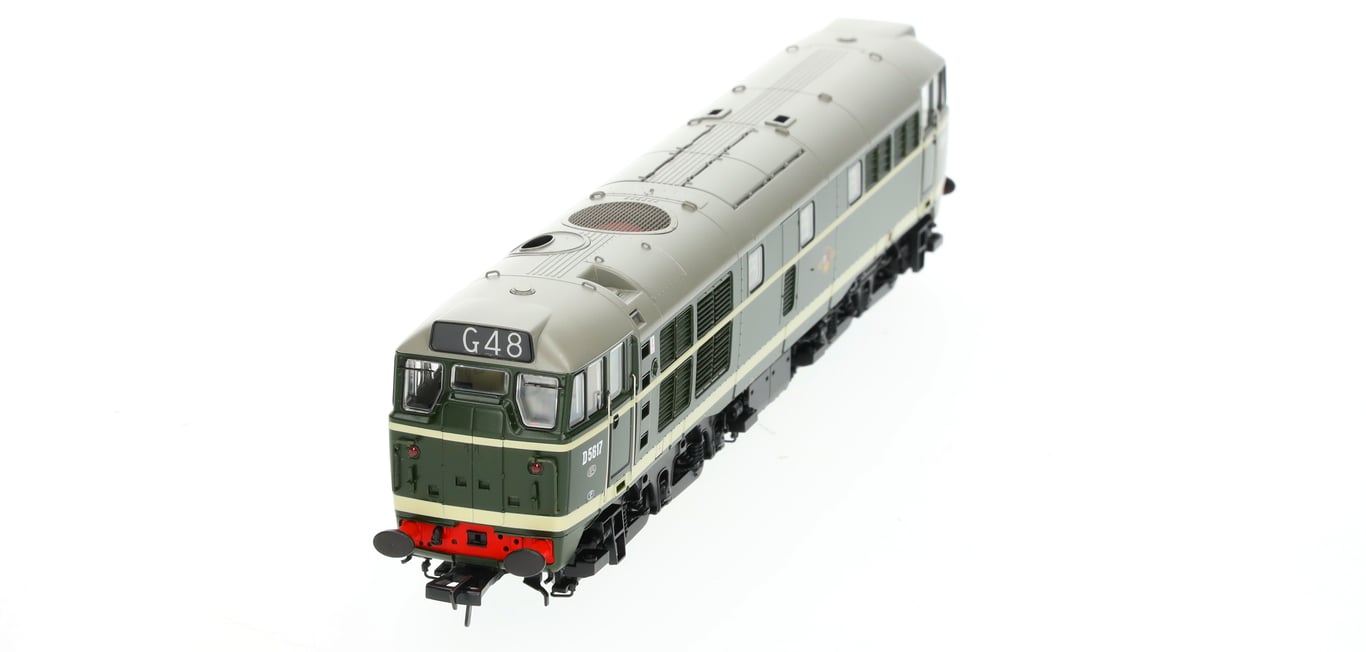 35 801A Bachmann OO Gauge Class 30 D5617 BR Green Late Crest