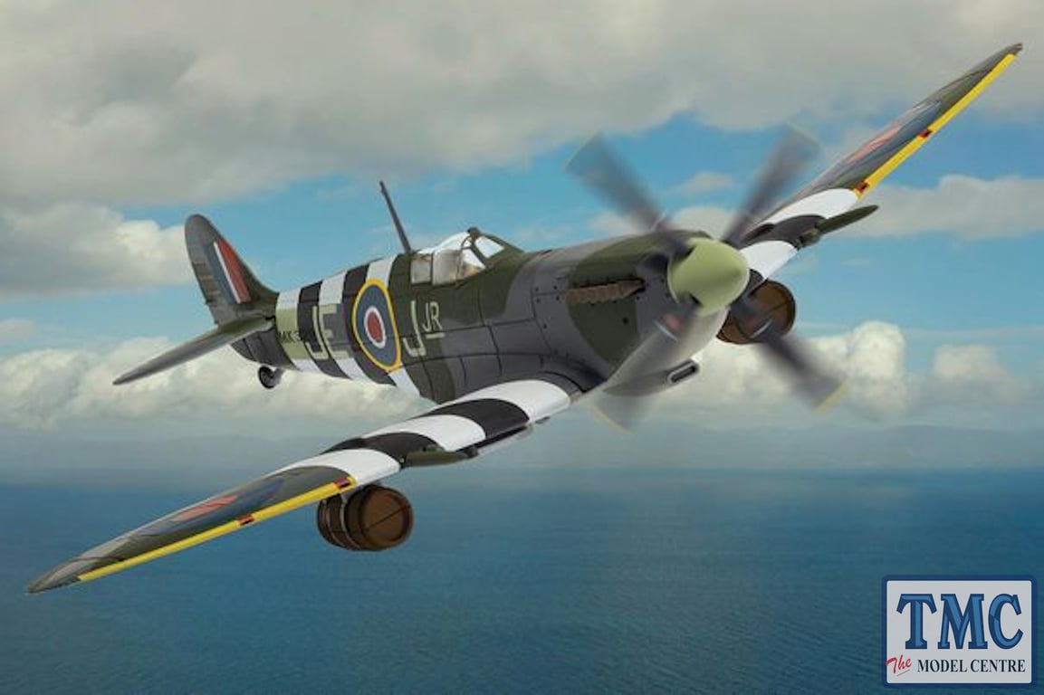 AA29101 Corgi 1 72 Scale AA29101 Supermarine Spitfire Mk.IX W Cdr. J.E. Johnson
