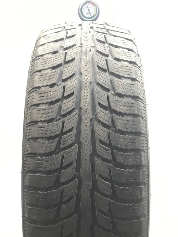 USED | P225/65R17 102T BFGoodrich Winter T/A KSI | 6-7/32.