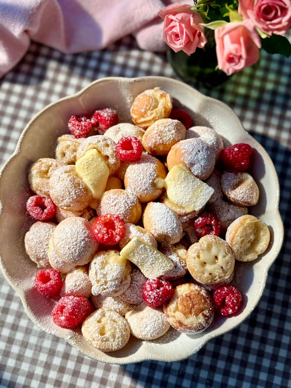 Poffertjes met poedersuiker