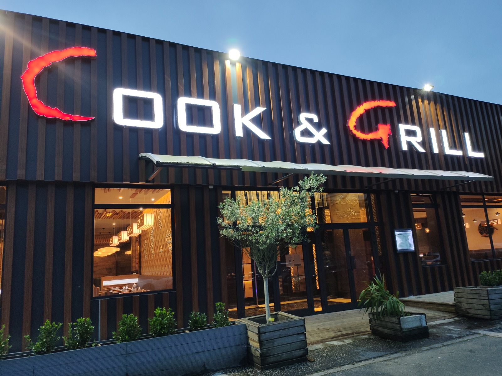 Home | Restaurant COOK AND GRILL