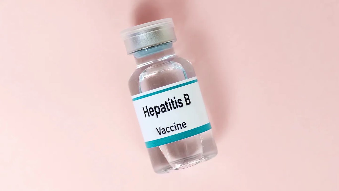 Hépatite B : Plus de la moitié des enfants exposés via un non-maternel