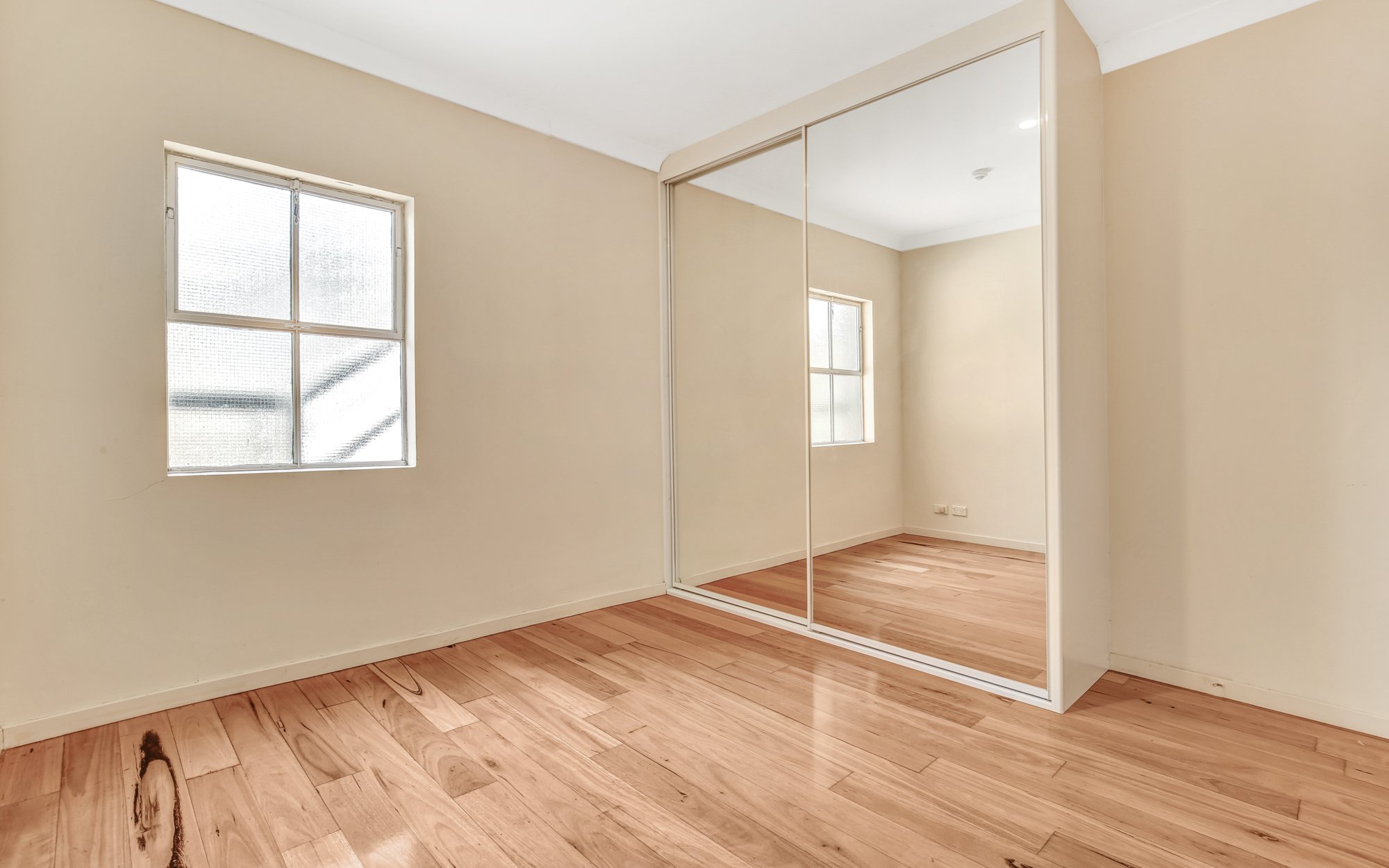 5/5-7 Prospect Street, Erskineville NSW 2043 — image 7 of 9
