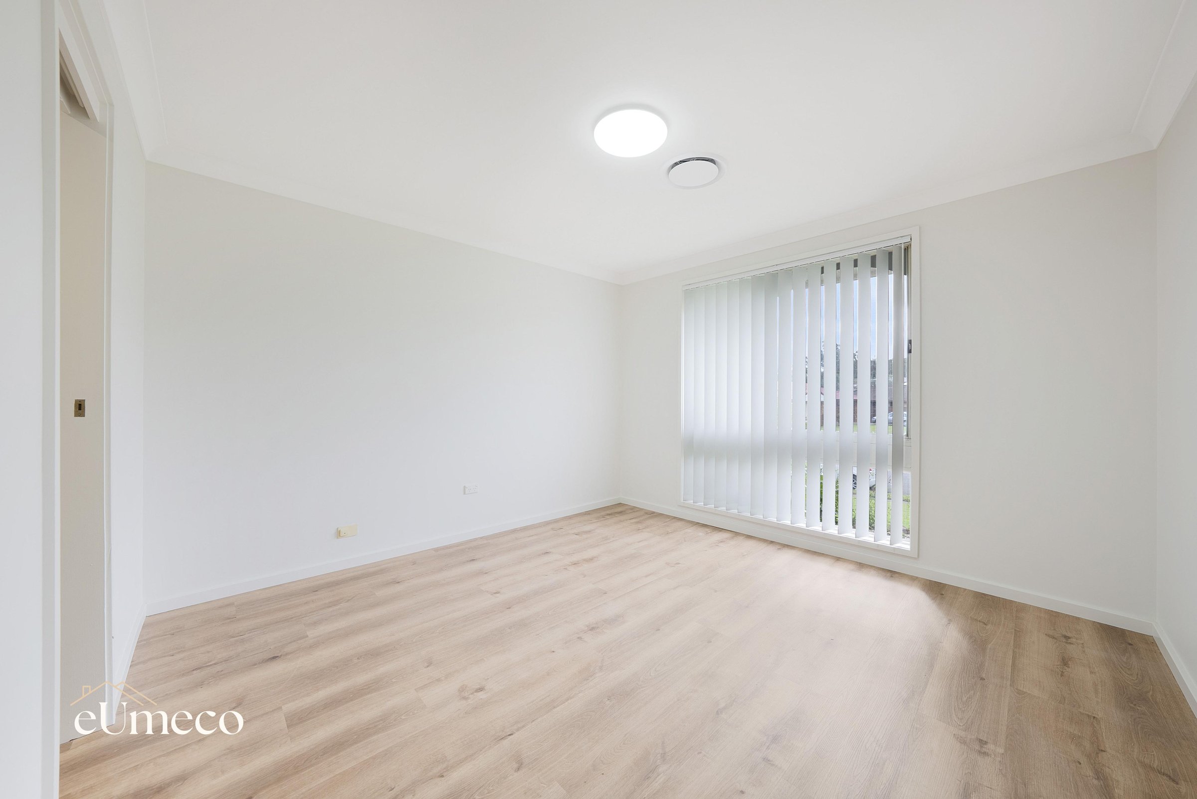 13 Quinn Place, Prairiewood NSW 2176 — image 5 of 10