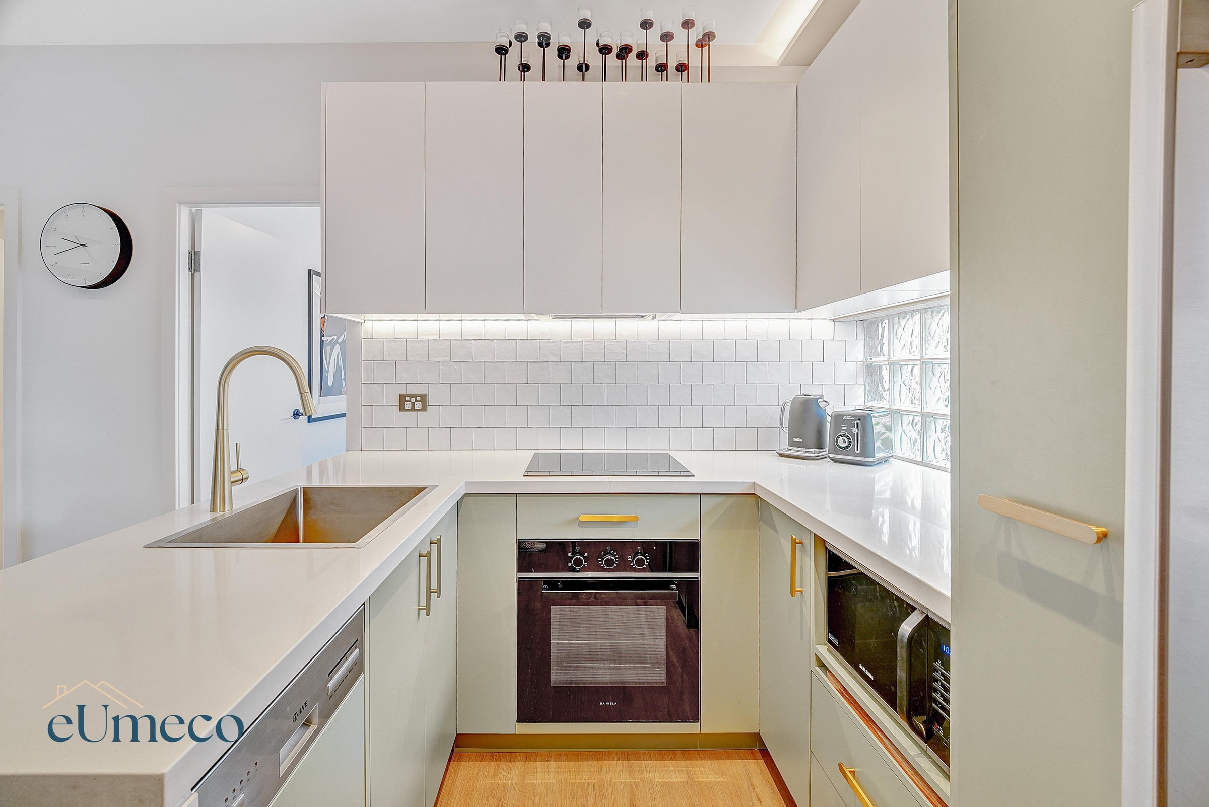 8/5-7 Prospect Street, Erskineville NSW 2043 — image 5 of 9