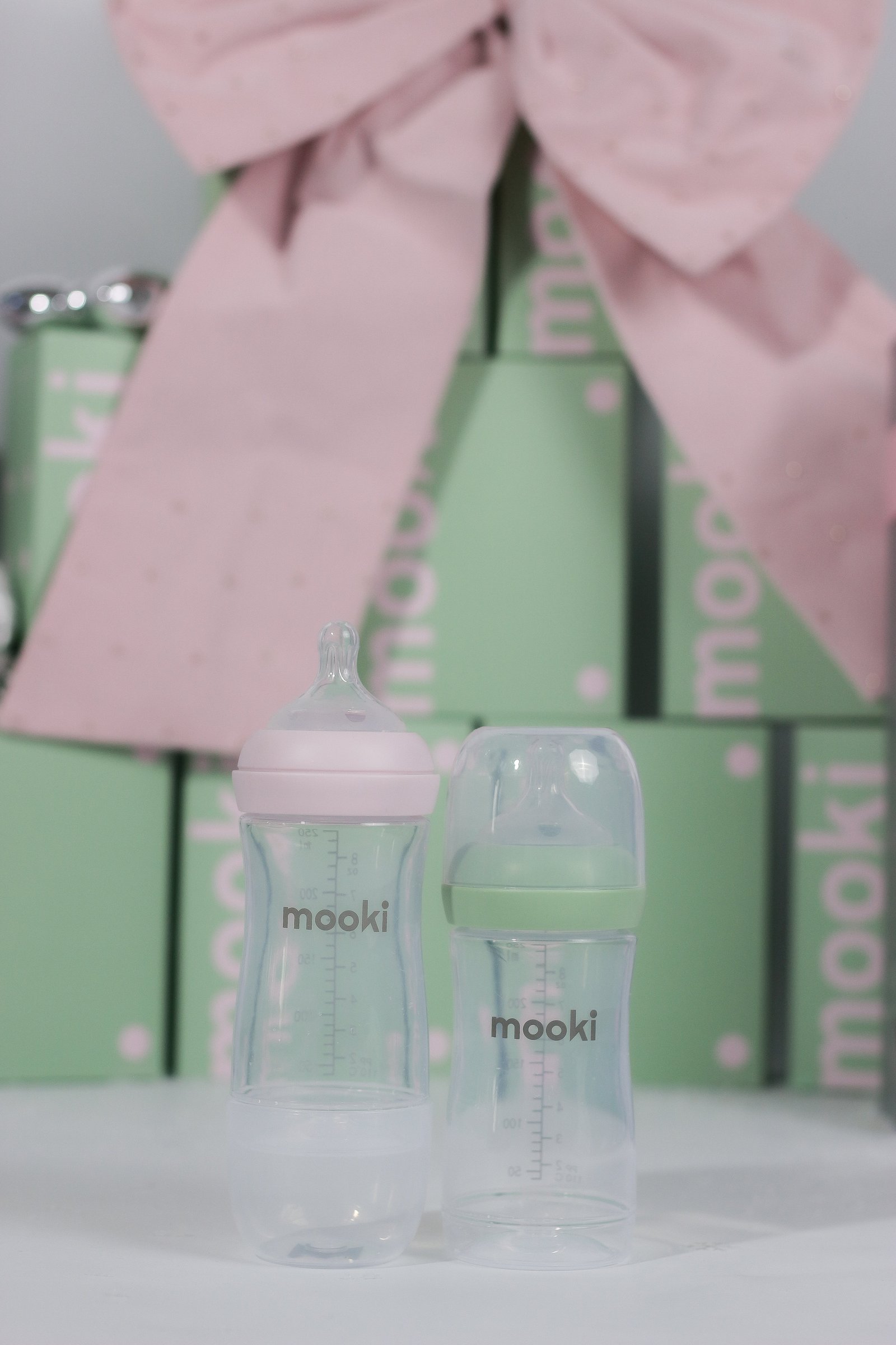 Strawberry Matcha Bottle Set ( HOLIDAY EXCLUSIVE ) 4