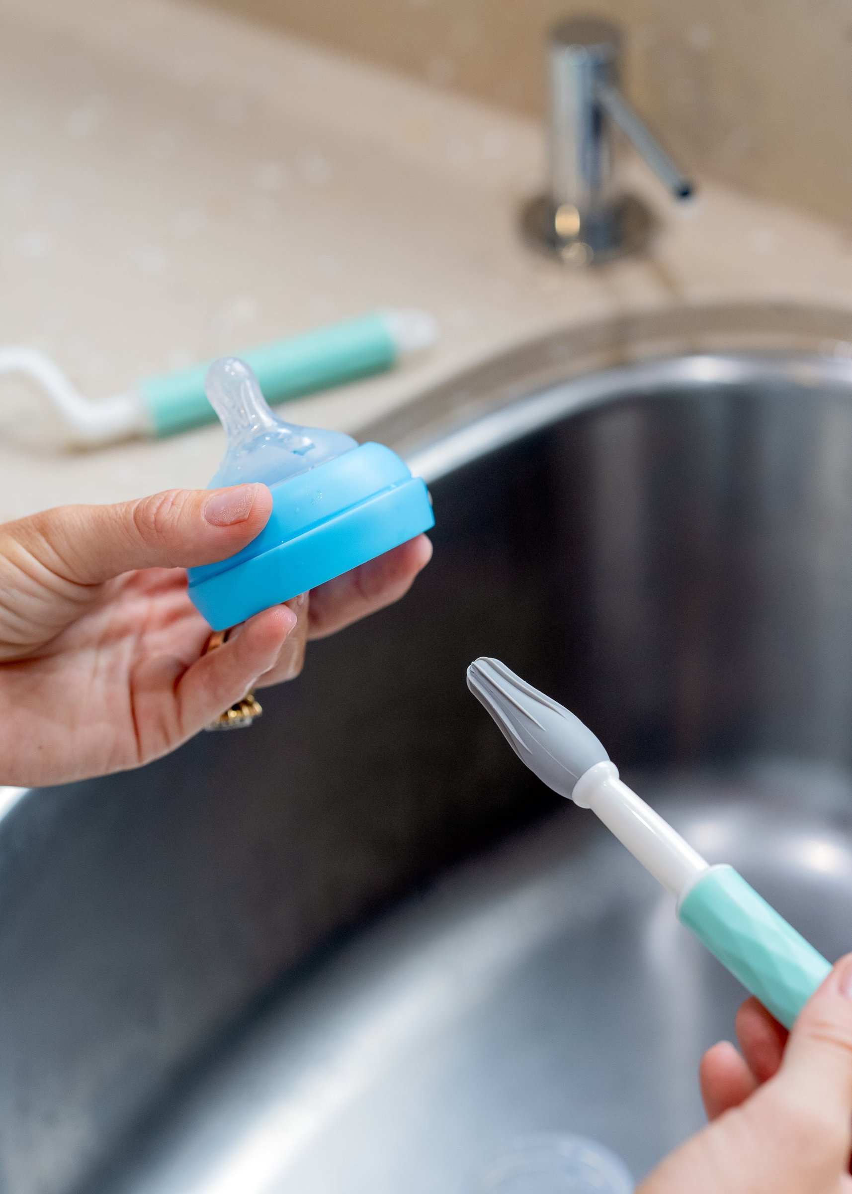 No Mo’ Splash Silicone Twist Handle Bottle Brush Set 4