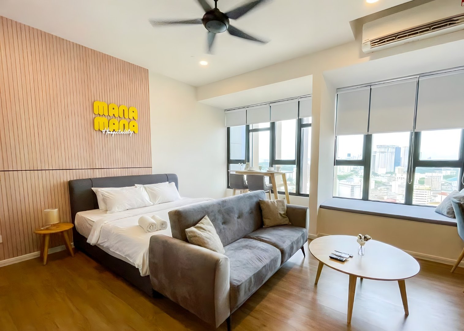 Causewayz Square @ CIQ, Mana-Mana Hospitality Hotel Room Example