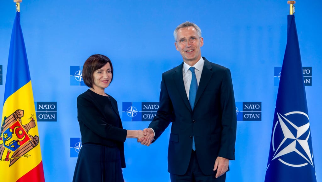 moldova handshake