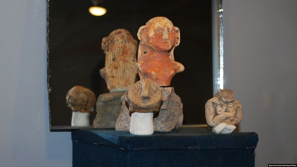snyder figurines