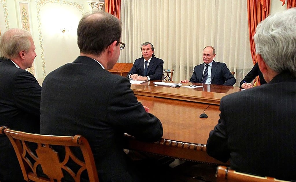 thom rosneft