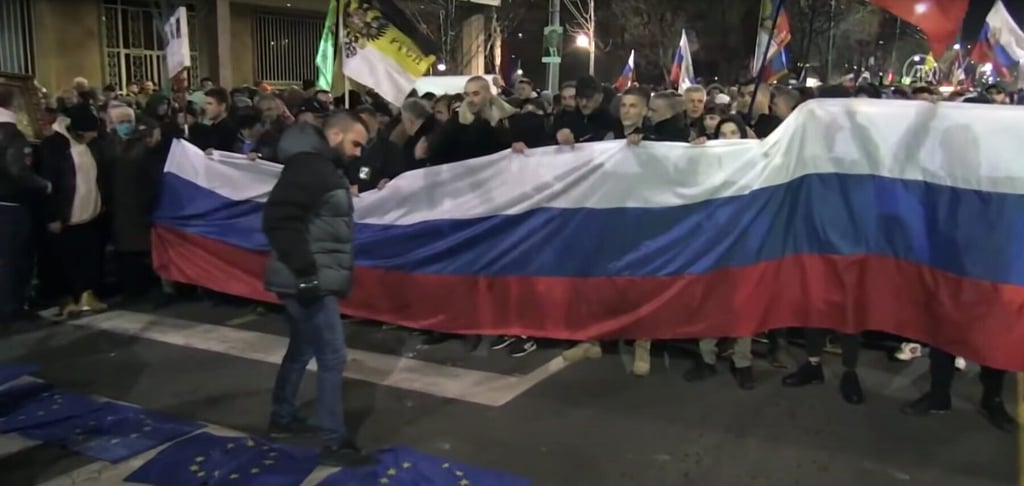 drapeau pietine