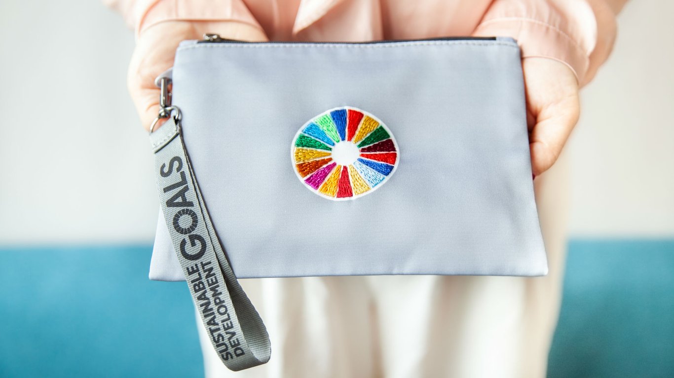 Feature image of Trash to Treasure: How One Company is Giving China’s Plastics a Sustainable Makeover
