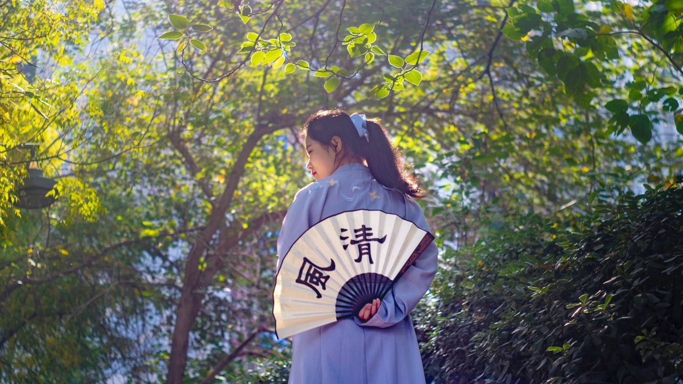 Feature image of China’s Gen Z Watches Closely as “Two Sessions” Lawmakers Discuss Hanfu Day and More