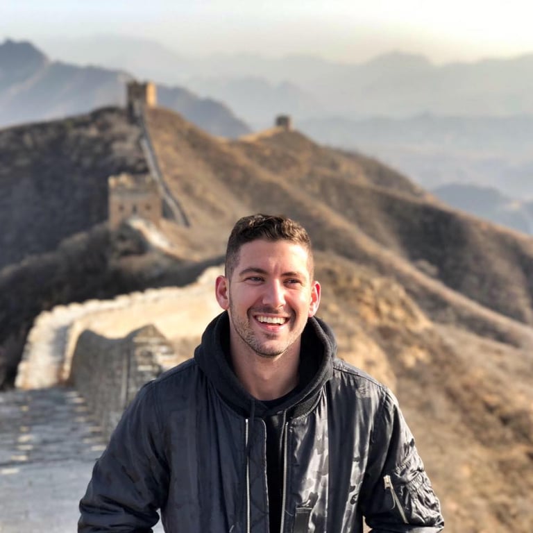 Spalter at the Great Wall of China