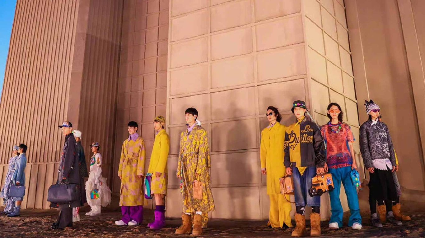 Feature image of Louis Vuitton Fashion Show Features Monolithic Beach Sculptures