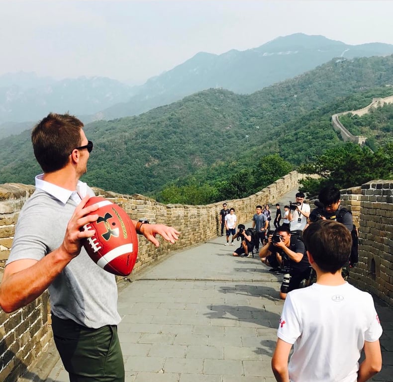 tom brady great wall china