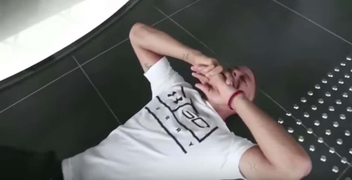 Feature image of Steph Curry Looks Like He’s Having Fun in China, Even While Doing Terrifying Push-Ups