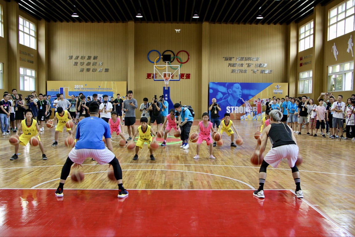 Jeremy Lin basketball camp in China