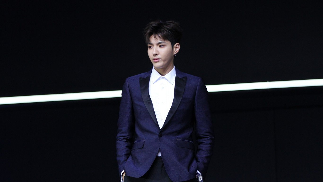 kris wu model