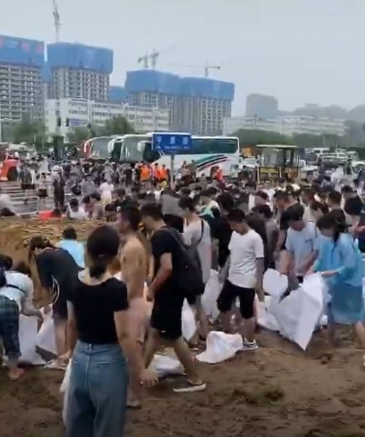 henan floods volunteers