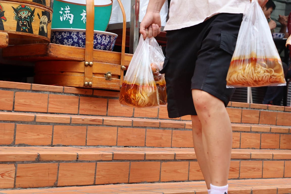 lanzhou noodles to go gansu