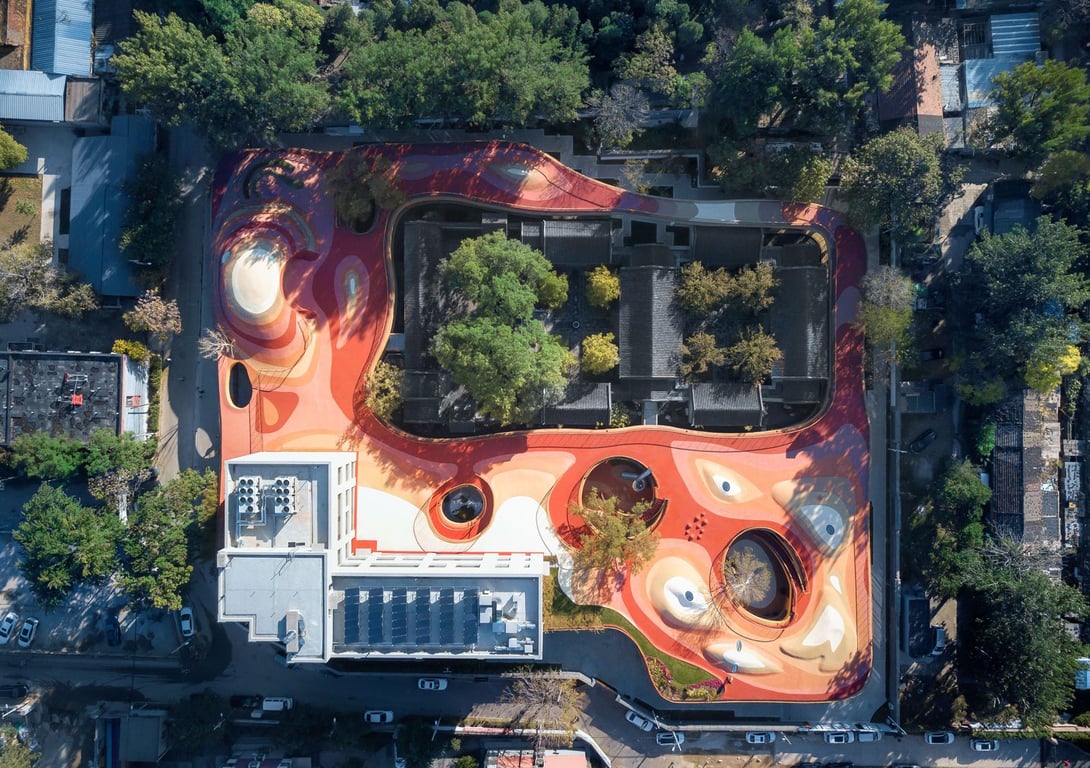 Courtyard Kindergarten / MAD