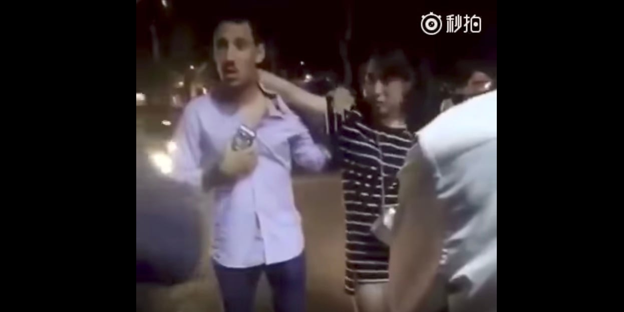 Crowd Cheers as Spanish Man Has Public Sex with Chinese Girl in Chengd 1246x624 image Crowd Cheers as Spanish Man Has Public Sex with Chinese Girl in Chengd