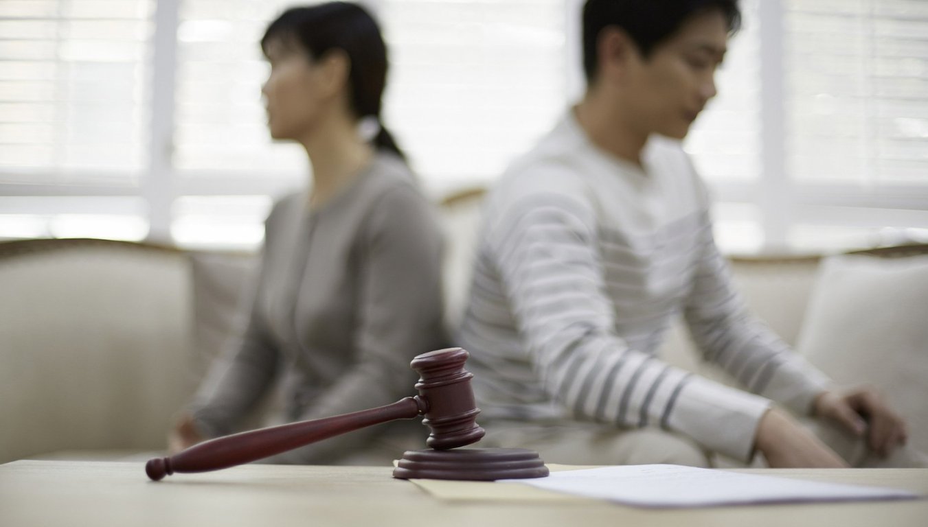 Feature image of China Discourages Divorce, Attempts Are Hit or Miss