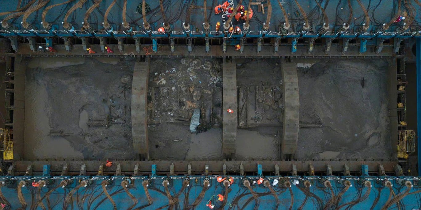 ancient ship emerges from the fenli rescue vessel