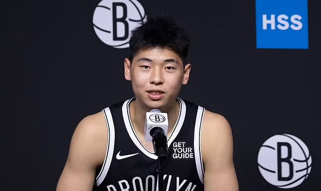Feature image of Cui Yongxi Scores First NBA Points in Brooklyn Nets Preseason Game