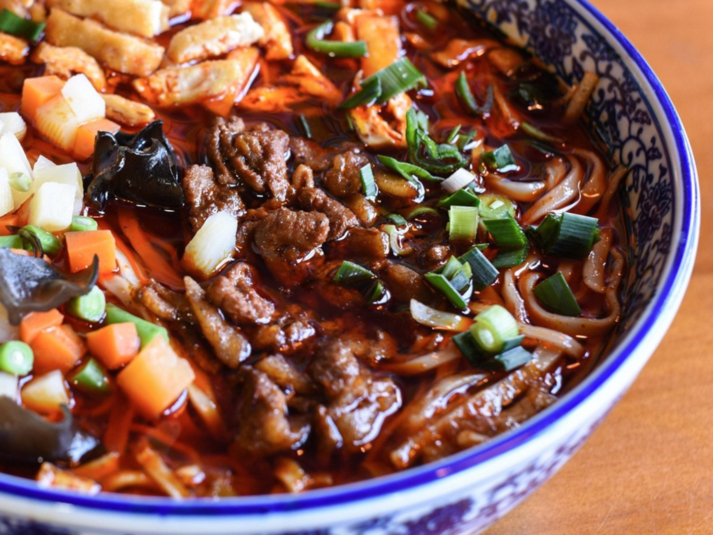 Feature image of This Funeral Home’s Noodles Are So Good, People Are Cosplaying as Mourners to Eat Them