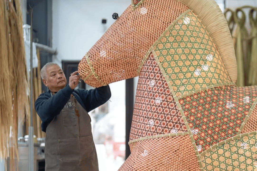 Feature image of The 2-Meter Bamboo Horse and Ancient Craft Revival