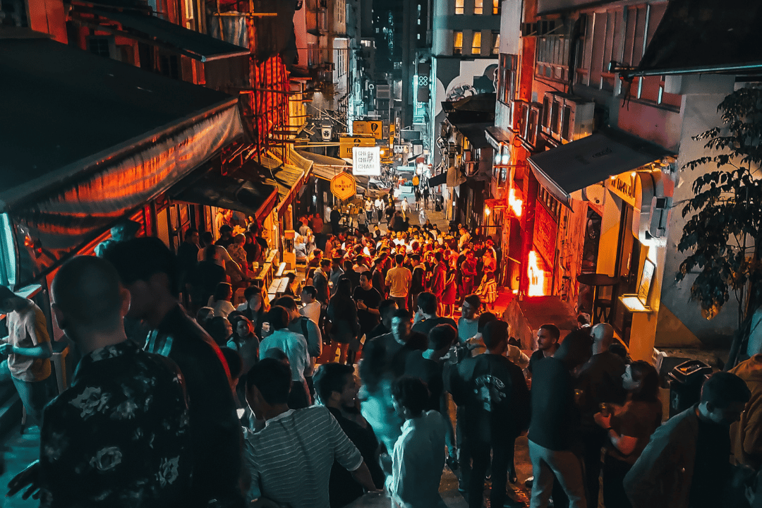 Feature image of Swipe Right for Fluency: Is Dating in China Just a Free English Lesson?