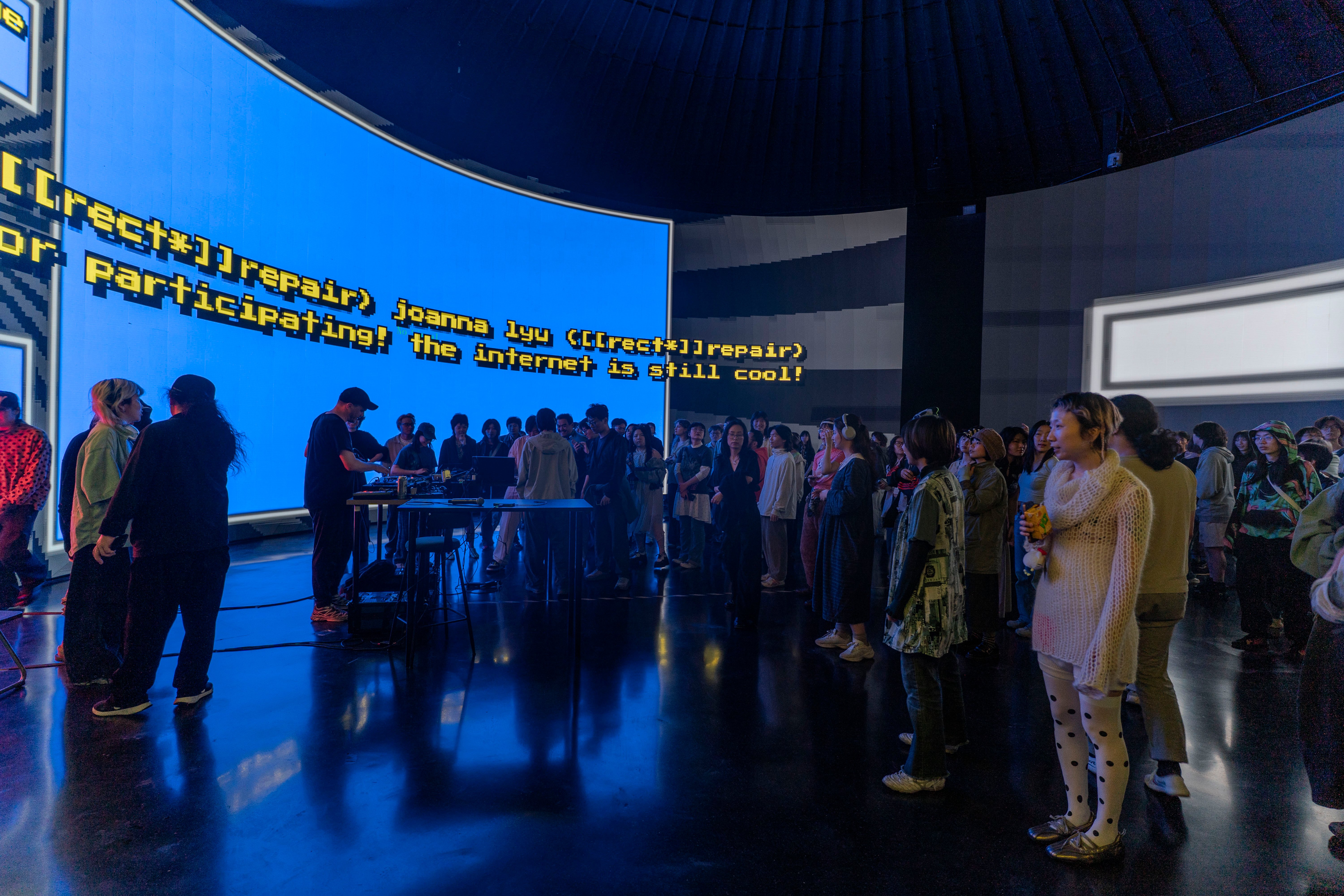 Feature image of Shanghai’s Internet Diggers Turned a Nightclub Into a Found-Footage Battle Royale