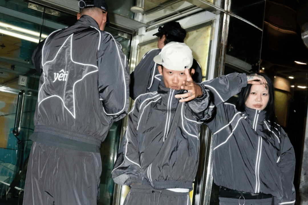 Feature image of Who Knew HK’s Star Ferry Boatmen Had a Fit This Whole Time?