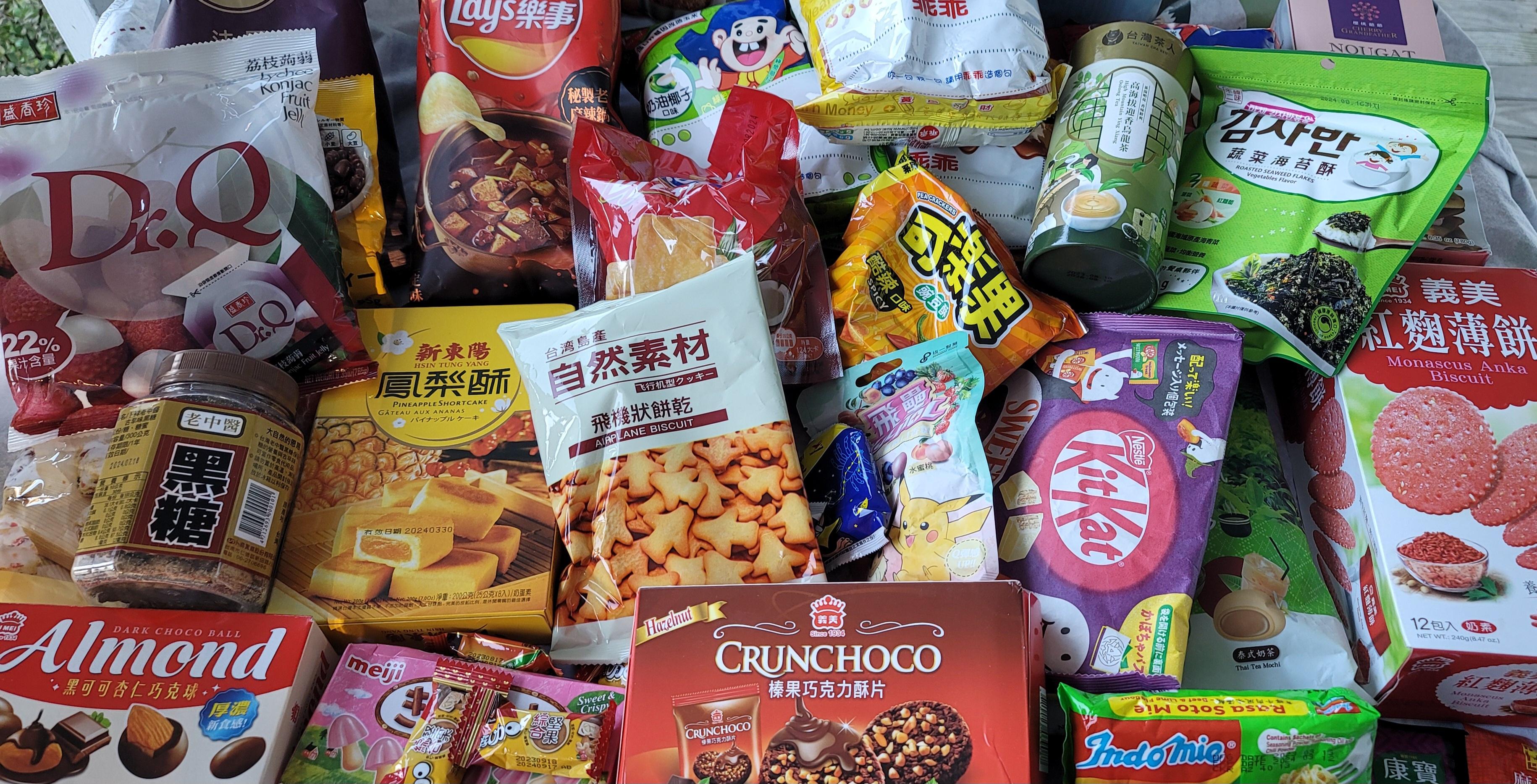 Feature image of Step Inside the “Little Sam’s Club” Snack Store that China’s Youth are Obsessed With