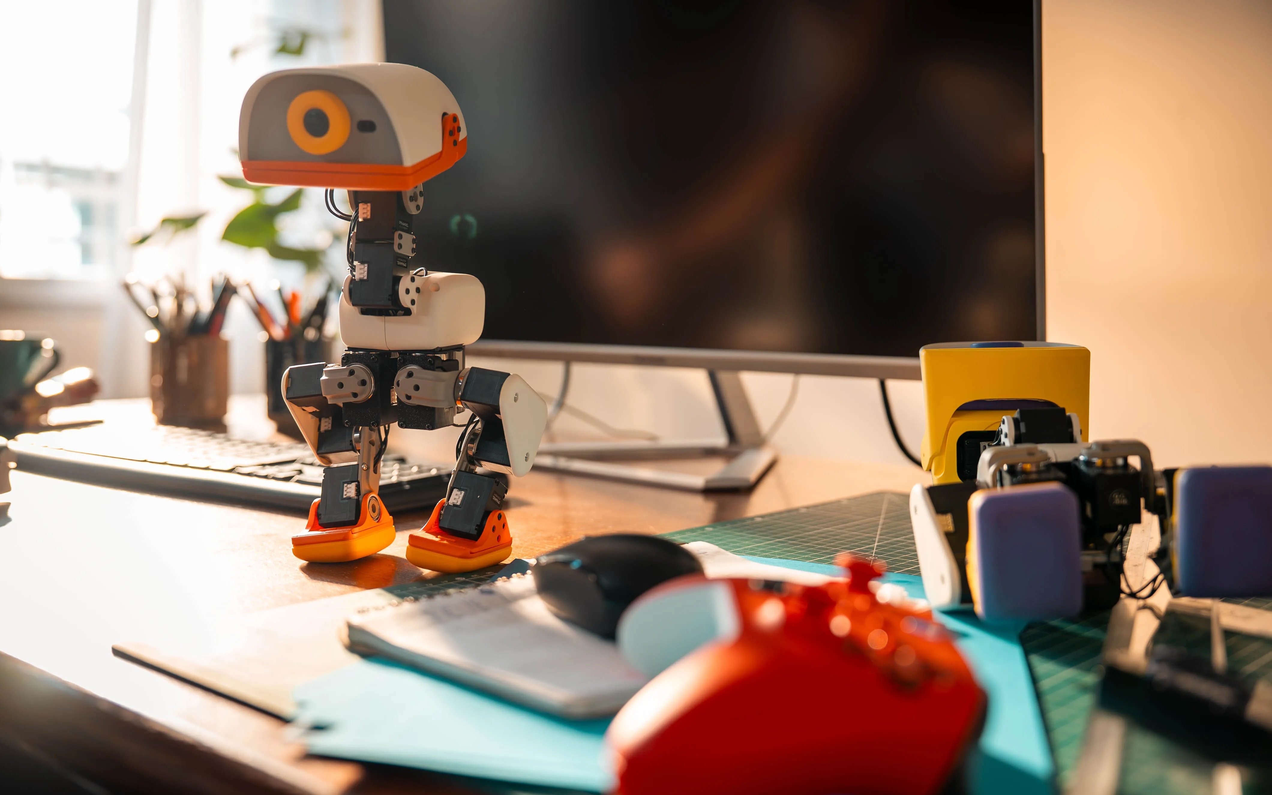 Feature image of Why is This Non-Functional Robot Duck Selling Out?