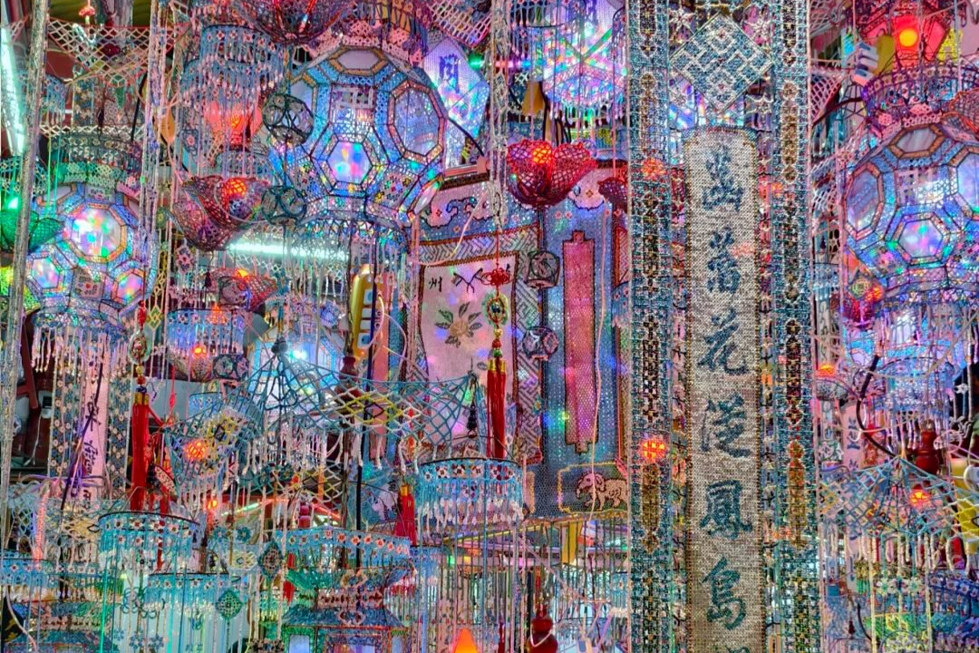 Feature image of Cyberpunk or Qing Dynasty? The Trippy Reality of China’s Beaded Lanterns
