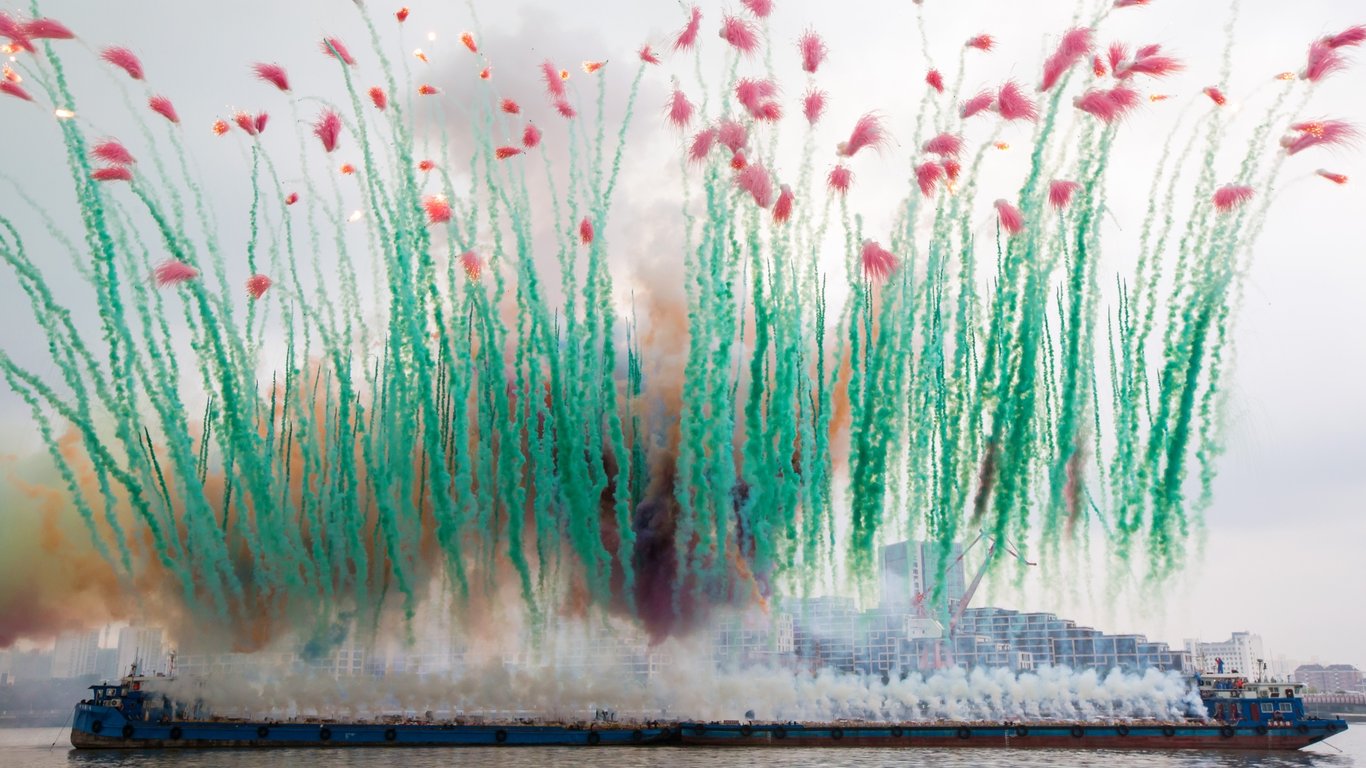 Artist Cai GuoQiang to Livestream Massive Firework Display from Franc