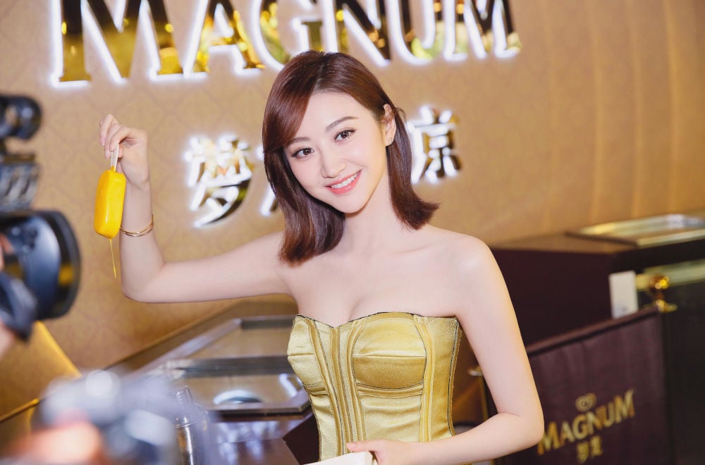 Chinese actress Jing Tian had private content shared with a creditor to whom her ex-boyfriend, Chinese table tennis star Zhang Jike, allegedly owed money to