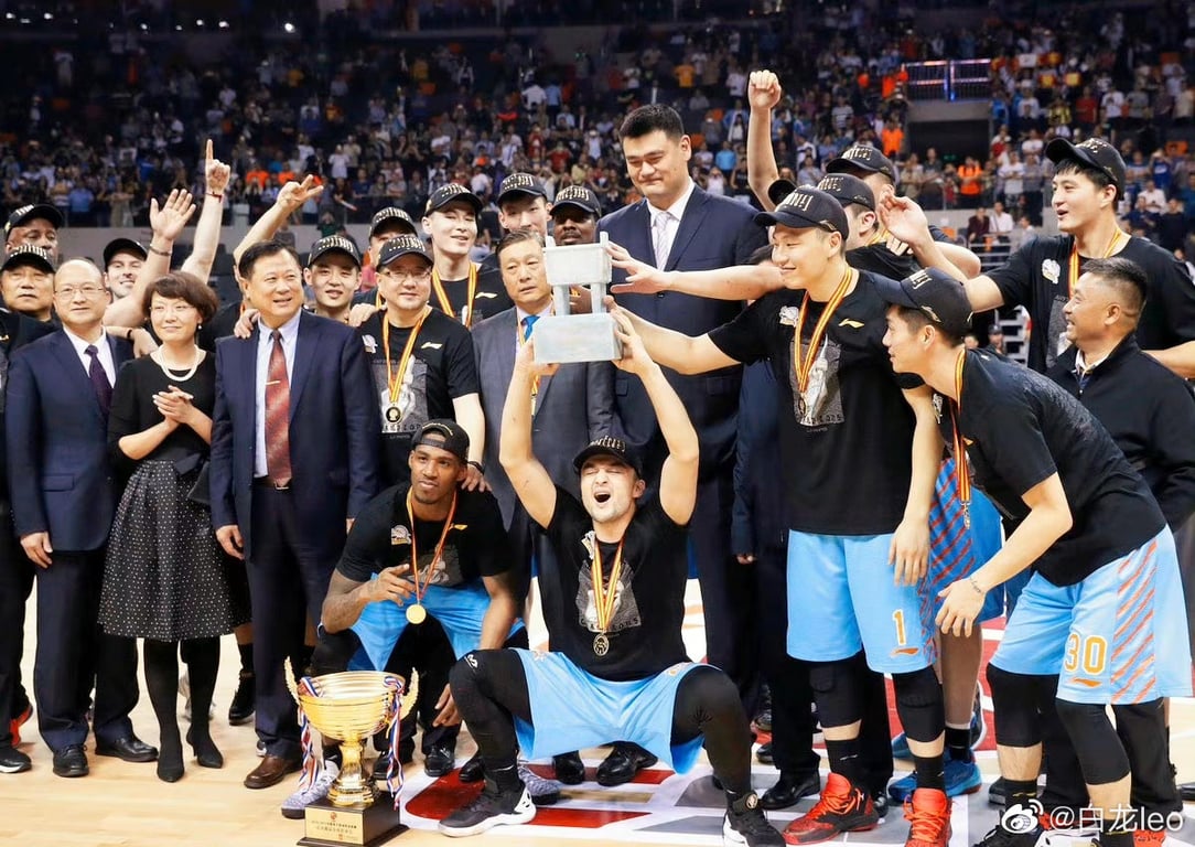 flying tigers winning the 2016-17 chinese basketball association championship 
